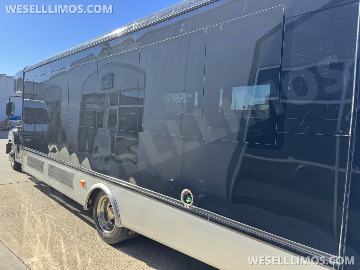 Limo Bus for Sale in Laguna Niguel, CA - Photo 8