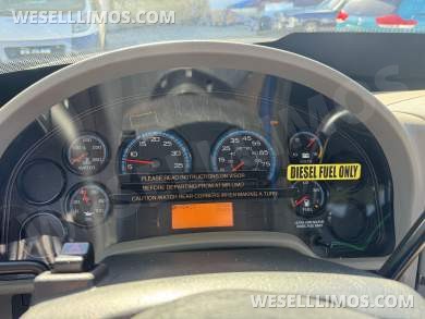 2014 Specialty Vehicles Group International navistar diesel Limo Bus - Limo Bus for Sale in Laguna Niguel, CA - Photo 16