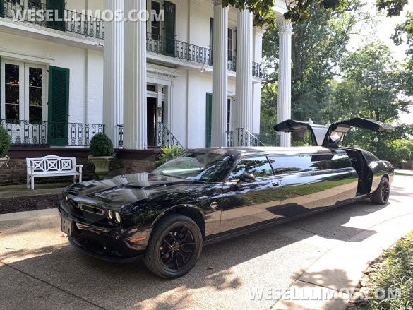 2018 Dodge Challenger Limousine for Sale in Nashville, TN - Main Photo