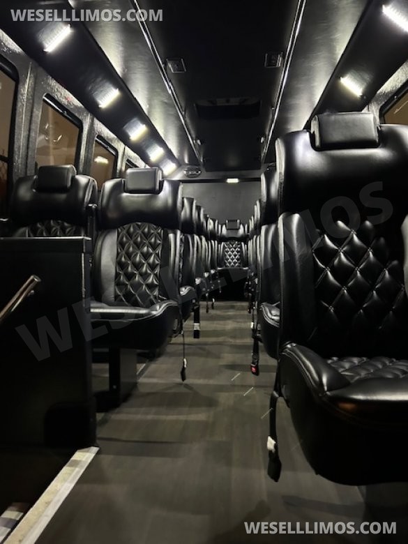 2012 Ford F550 Executive Shuttle for Sale in Sacramento, CA - Main Photo
