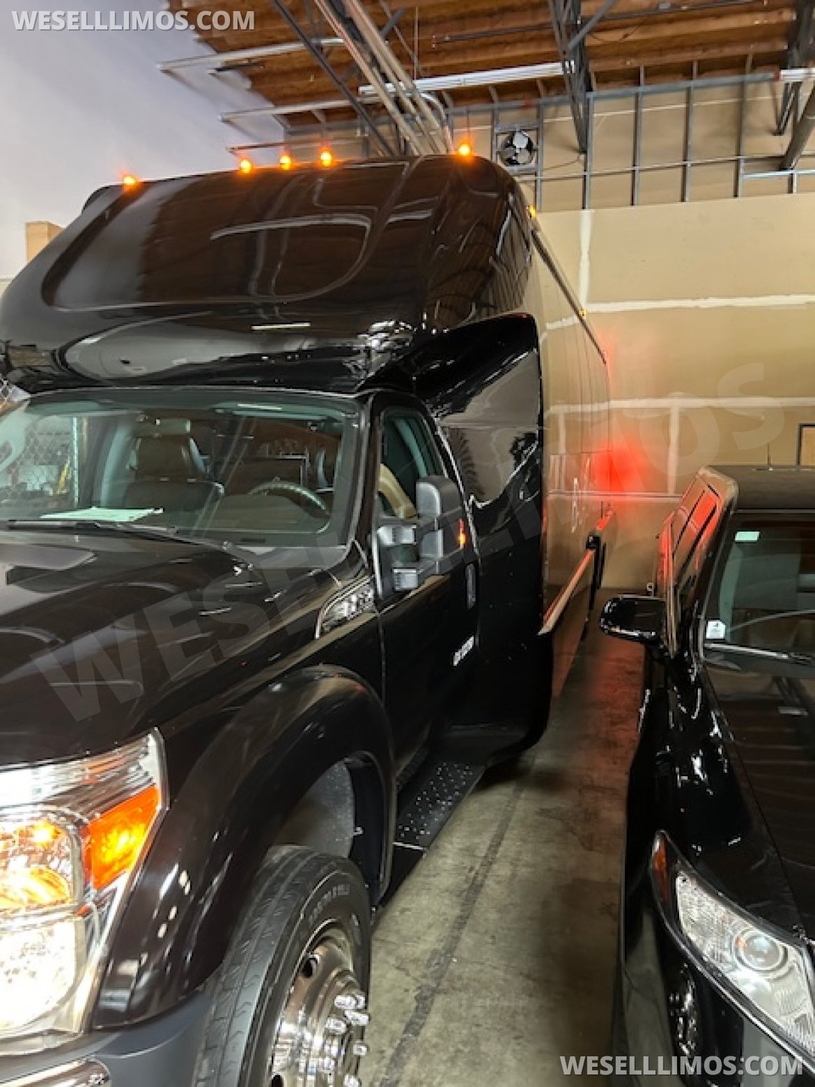Executive Shuttle for Sale in Sacramento, CA - Photo 9