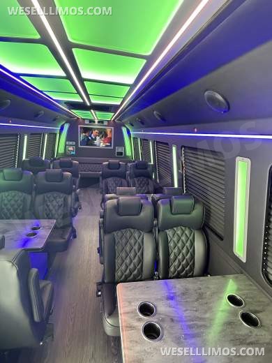 2025 LGE Coachworks Ford F-550 Executive Shuttle Bus - Shuttle Bus for Sale in North East, PA - Photo 3
