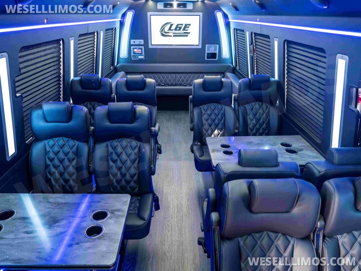 Shuttle Bus for Sale in North East, PA - Photo 17