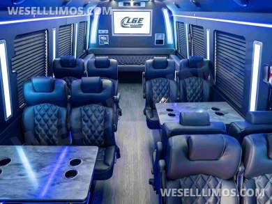 2025 LGE Coachworks Ford F-550 Executive Shuttle Bus - Shuttle Bus for Sale in North East, PA - Photo 17