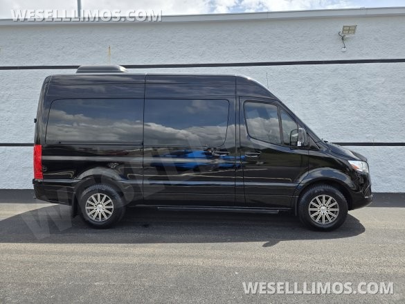 2019 Mercedes-Benz Limited SE 9 Passenger Sprinter for Sale in Troy, OH - Photo 3