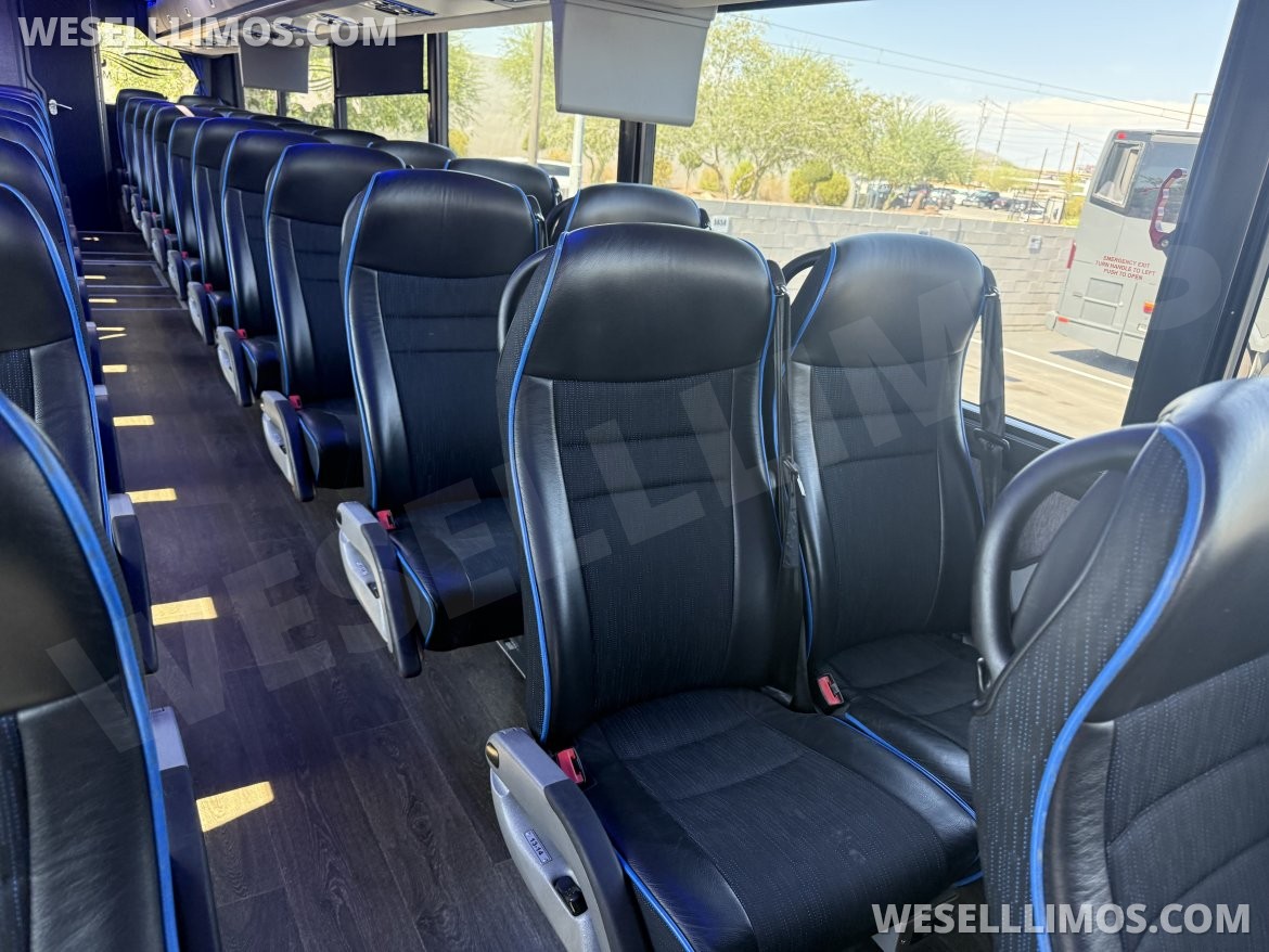 Motorcoach for Sale in Phoenix, AZ - Photo 6