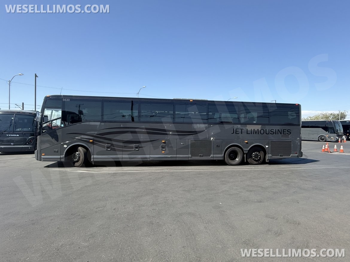 Motorcoach for Sale in Phoenix, AZ - Photo 3