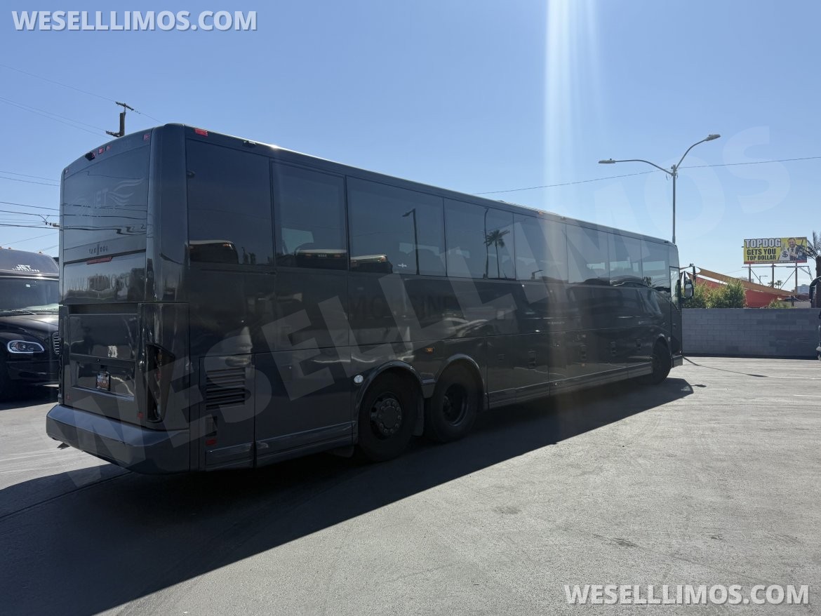 Motorcoach for Sale in Phoenix, AZ - Photo 11