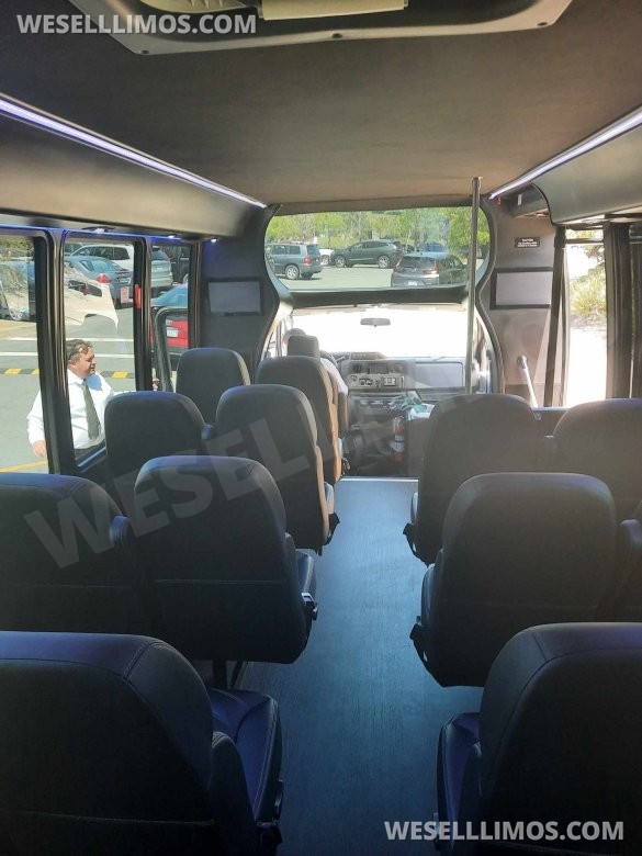 2019 Ford E450 Executive Shuttle for Sale in San Francisco, CA - Photo 2