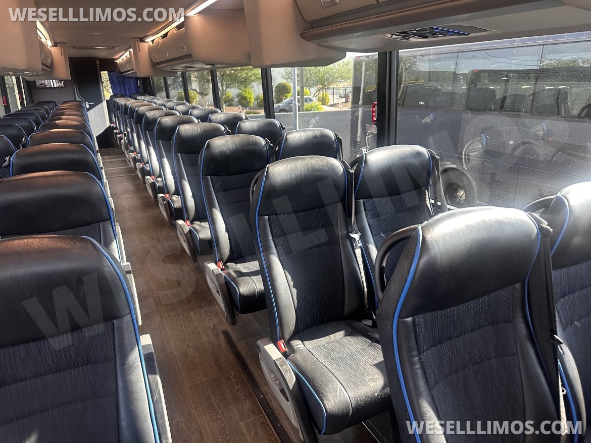 Motorcoach for Sale in Phoenix, AZ - Photo 4