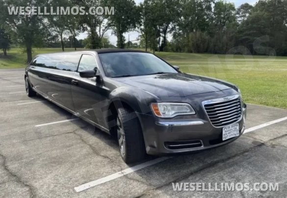 2014 Chrysler 300 Limousine for Sale in Marietta, GA - Photo 2