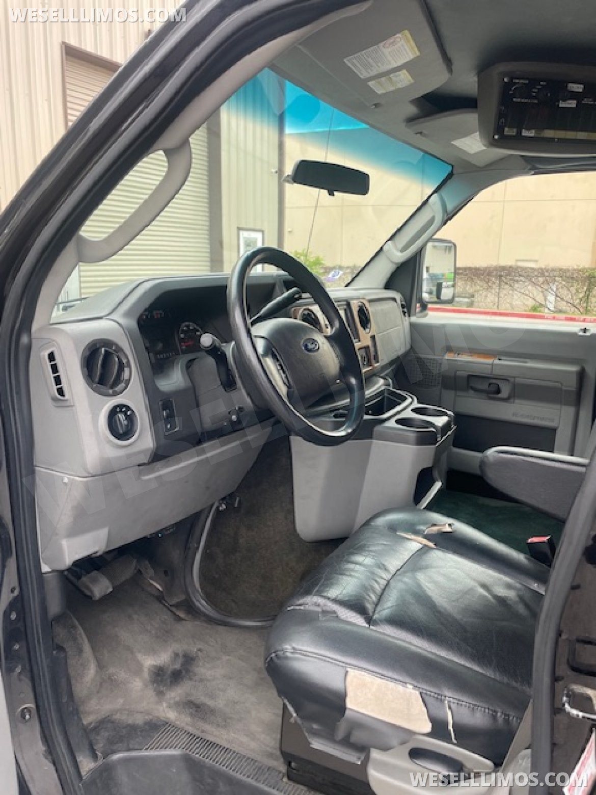 Limo Bus for Sale in Austin, TX - Photo 11