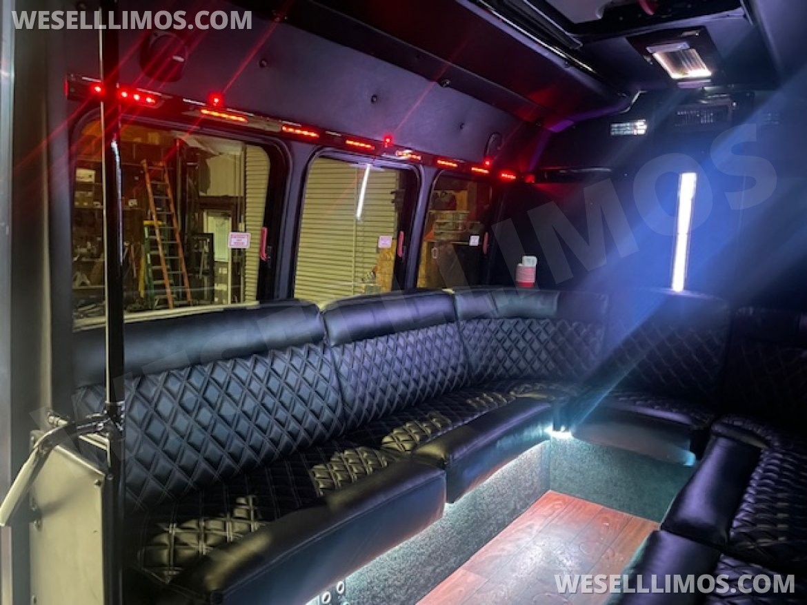 Limo Bus for Sale in Austin, TX - Photo 14