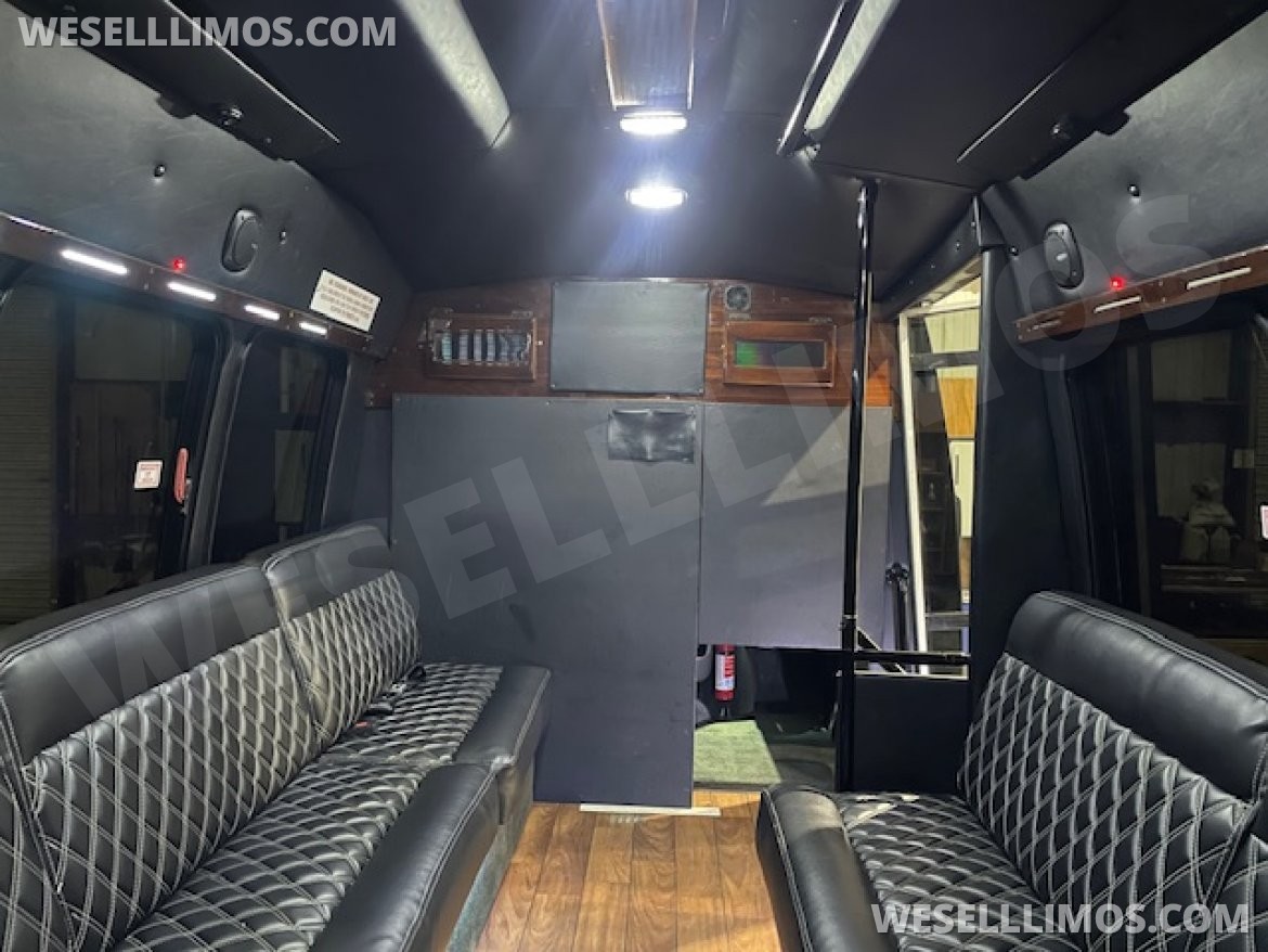 Limo Bus for Sale in Austin, TX - Photo 17