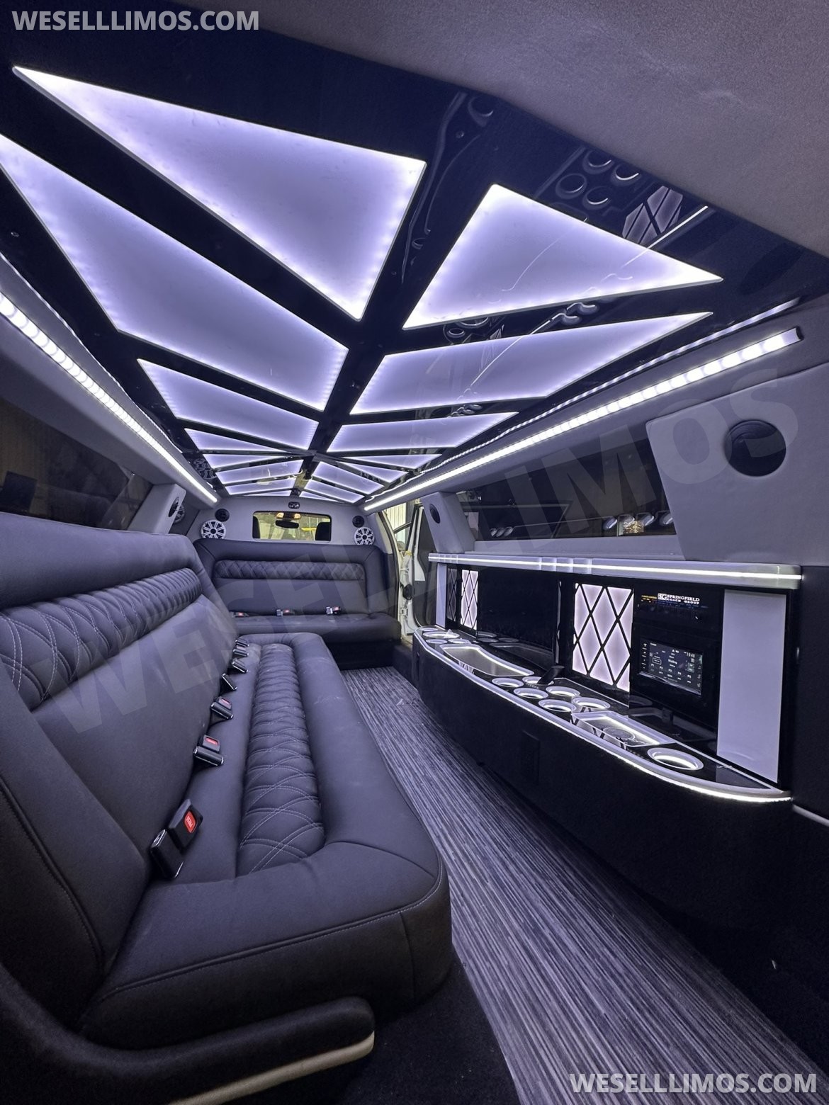 Limousine for Sale in Springfield, MO - Photo 9