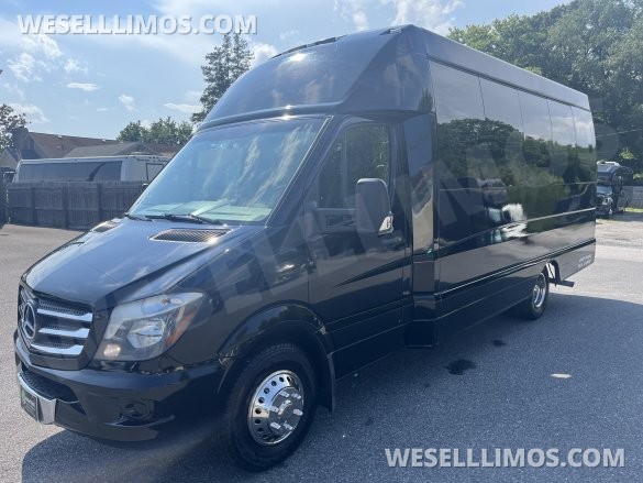 2015 Mercedes-Benz 3500 Executive Shuttle for Sale in Pasadena, MD - Photo 2