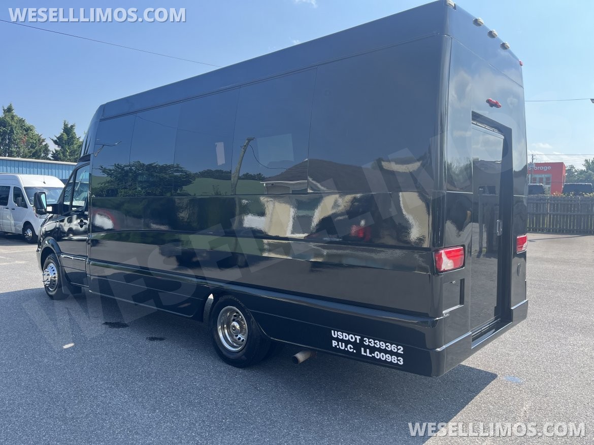 Executive Shuttle for Sale in Pasadena, MD - Photo 4