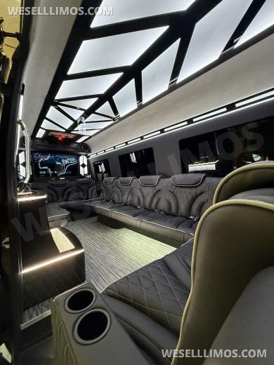 2025 Mercedes-Benz Sprinter 170ext Sprinter for Sale in Springfield, MO