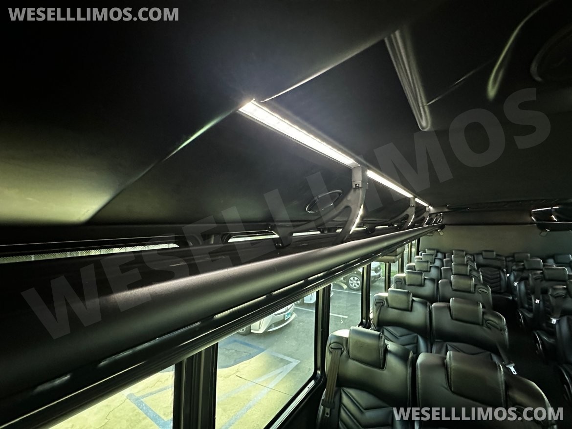 Executive Shuttle for Sale in Carson, CA - Photo 4