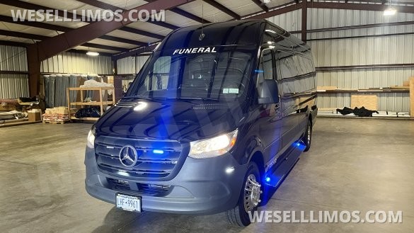 2021 Mercedes-Benz Sprinter 3500 Sprinter for Sale in ST. James, NY - Photo 2