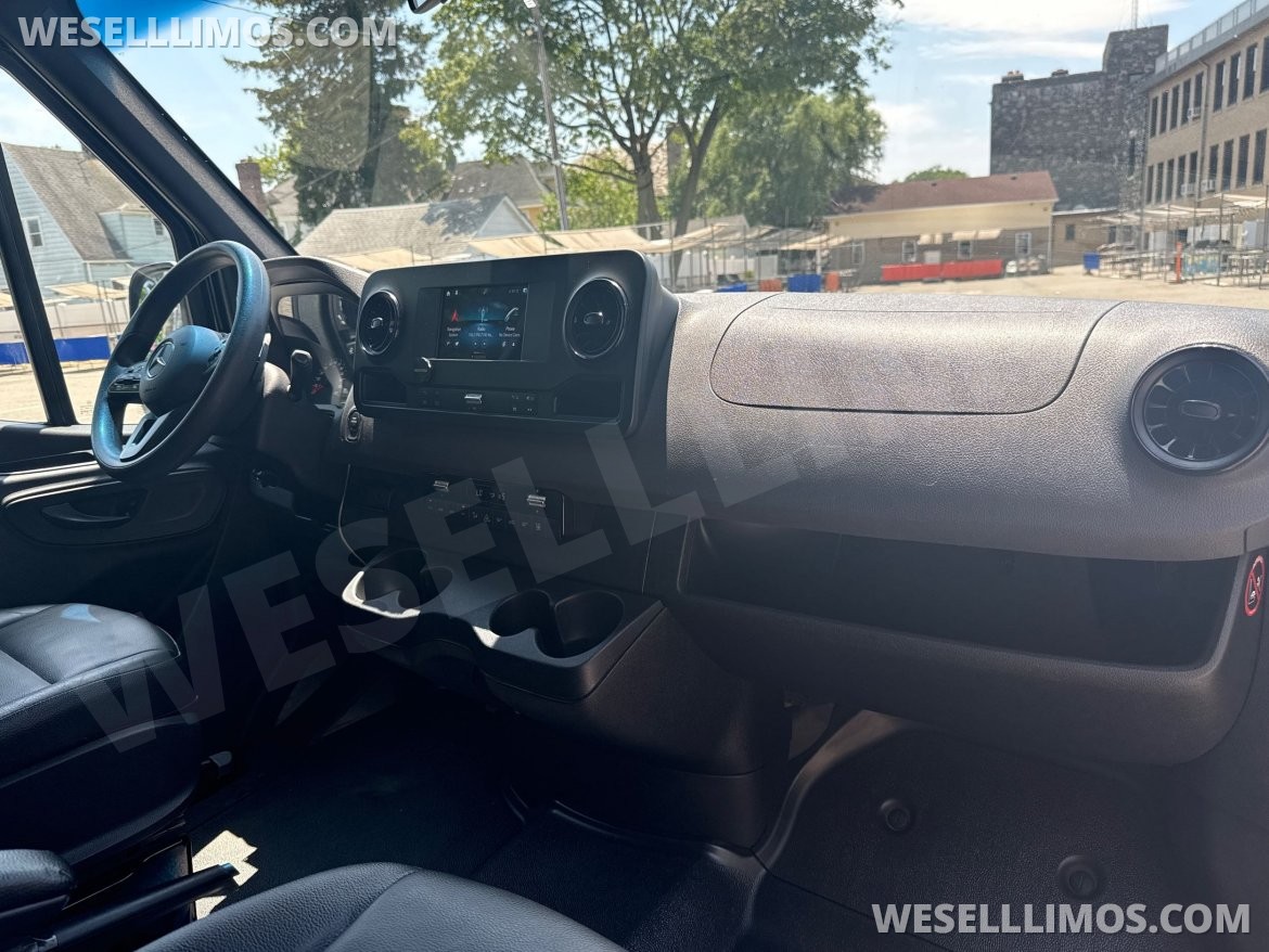 Sprinter for Sale in BALDWIN, NY - Photo 21