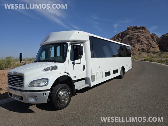 2018 Freightliner 3400 Shuttle Bus for Sale in Laguna Niguel, CA - Photo 2