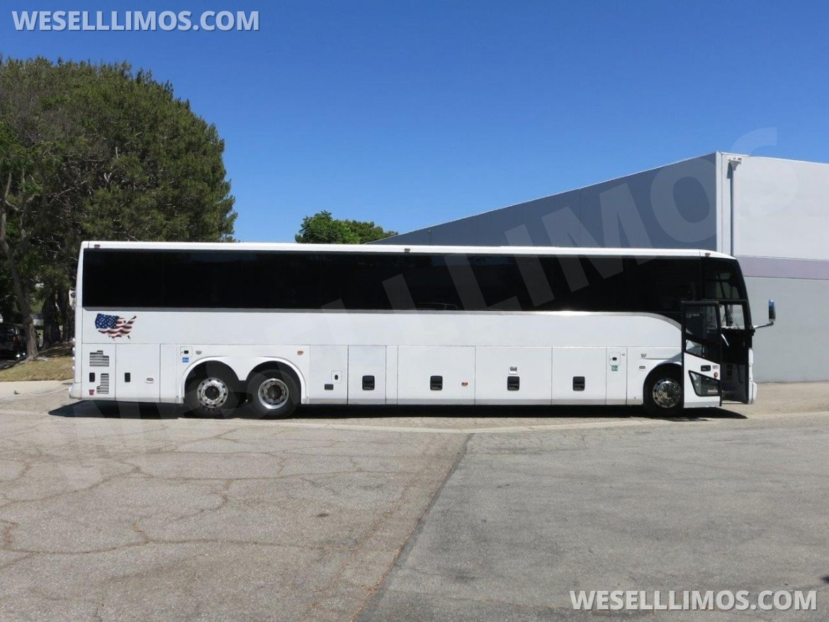 Motorcoach for Sale in Carson, CA - Photo 15