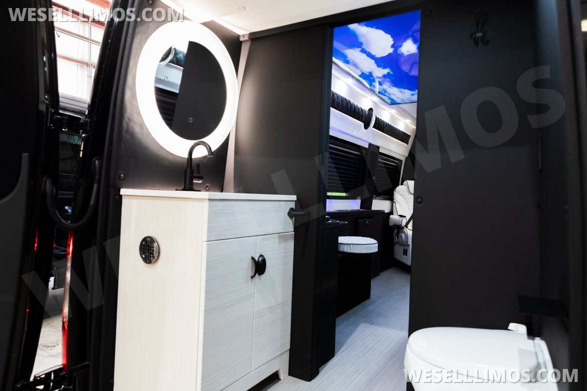 Sprinter for Sale in Sarasota, FL - Photo 10