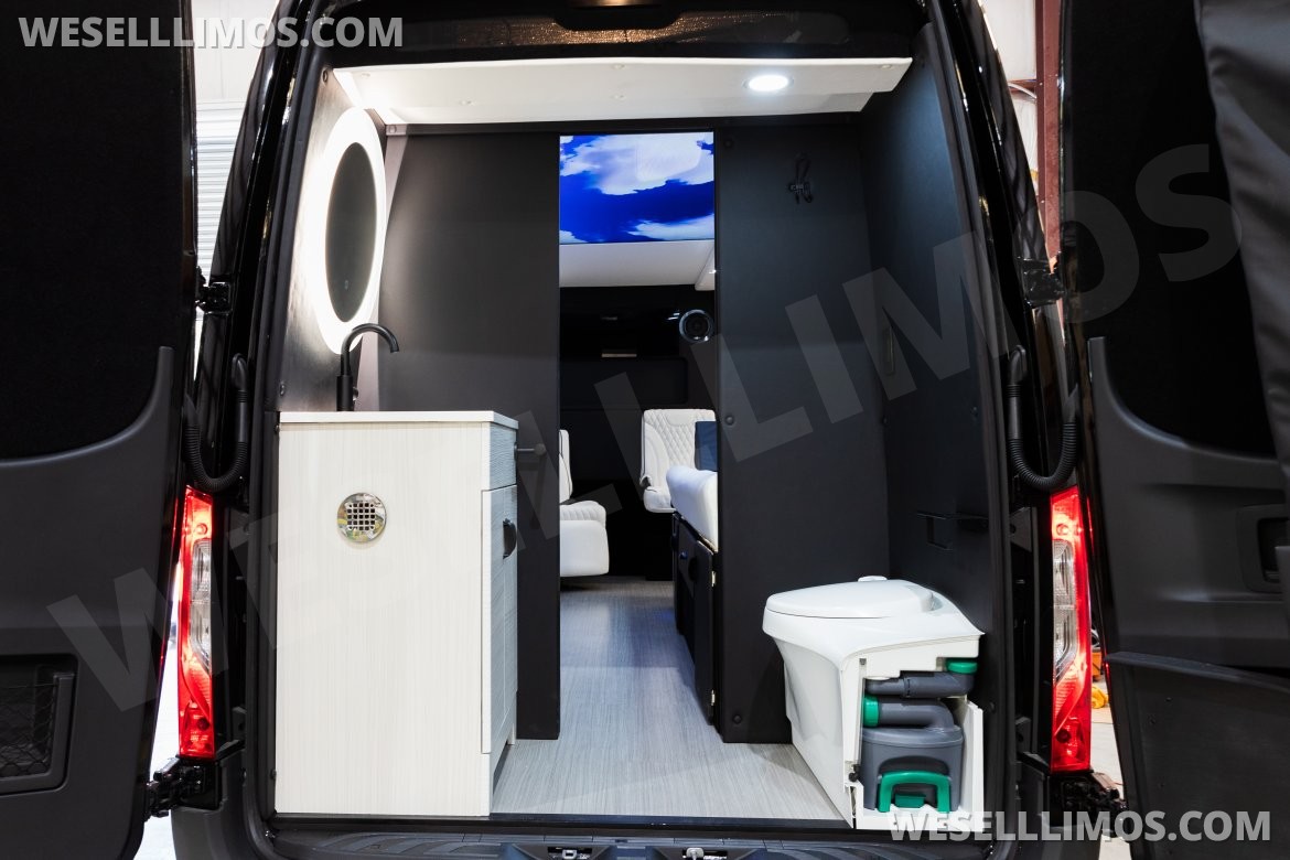 Sprinter for Sale in Sarasota, FL - Photo 17
