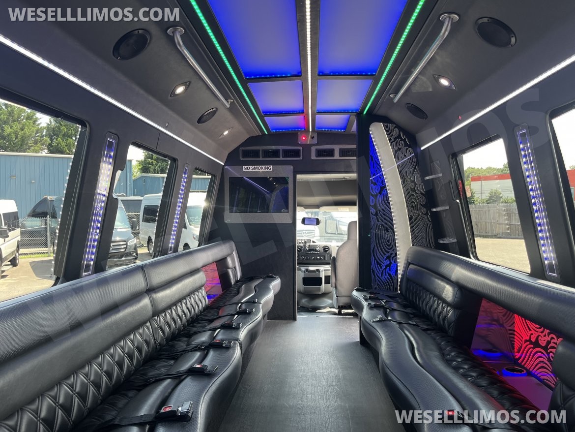 Limo Bus for Sale in Pasadena, MD - Photo 7