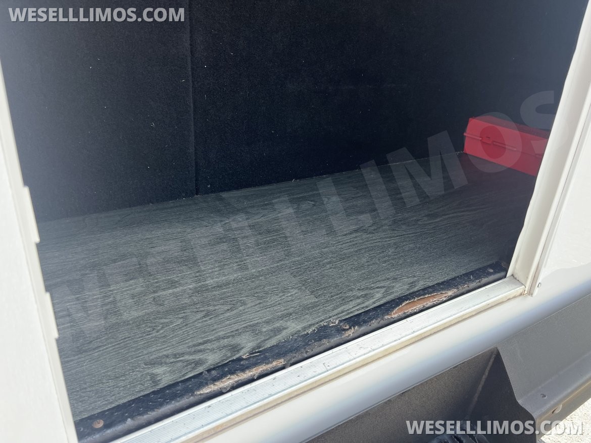 Limo Bus for Sale in Pasadena, MD - Photo 11