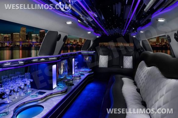 2012 Chrysler 300 Limousine for Sale in Aurora, CO - Photo 2