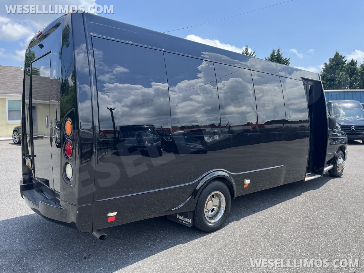Executive Shuttle for Sale in Pasadena, MD - Photo 5