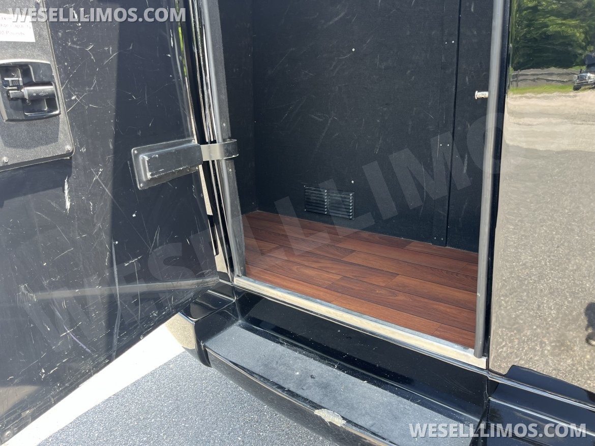 Executive Shuttle for Sale in Pasadena, MD - Photo 9