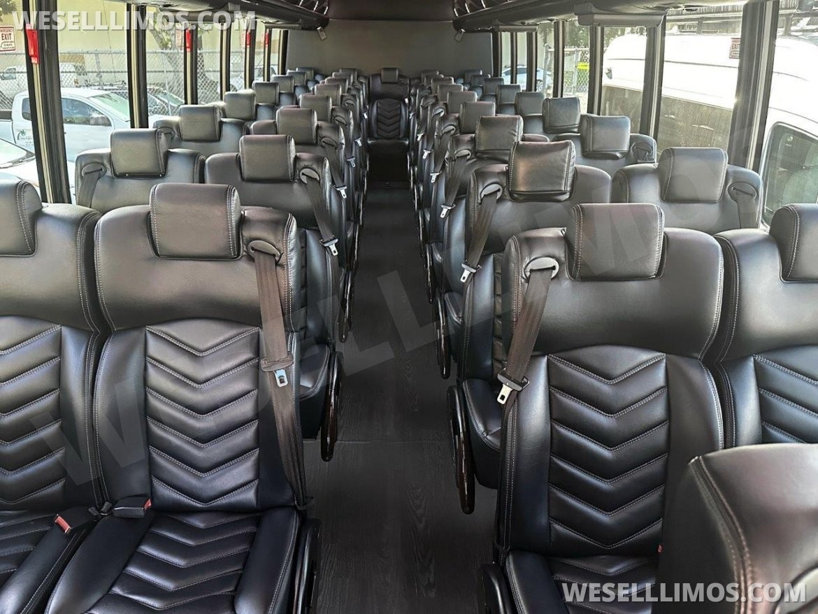 Executive Shuttle for Sale in CARSON, CA - Photo 2