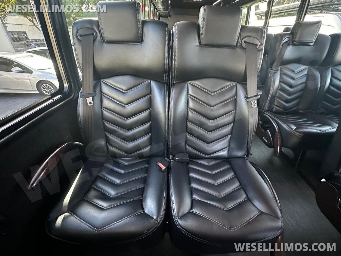Executive Shuttle for Sale in CARSON, CA - Photo 4