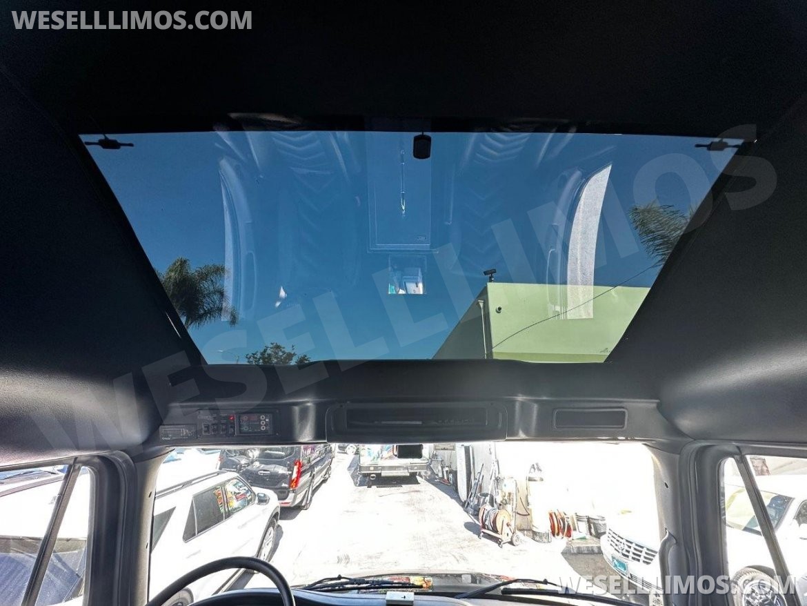 Executive Shuttle for Sale in CARSON, CA - Photo 7