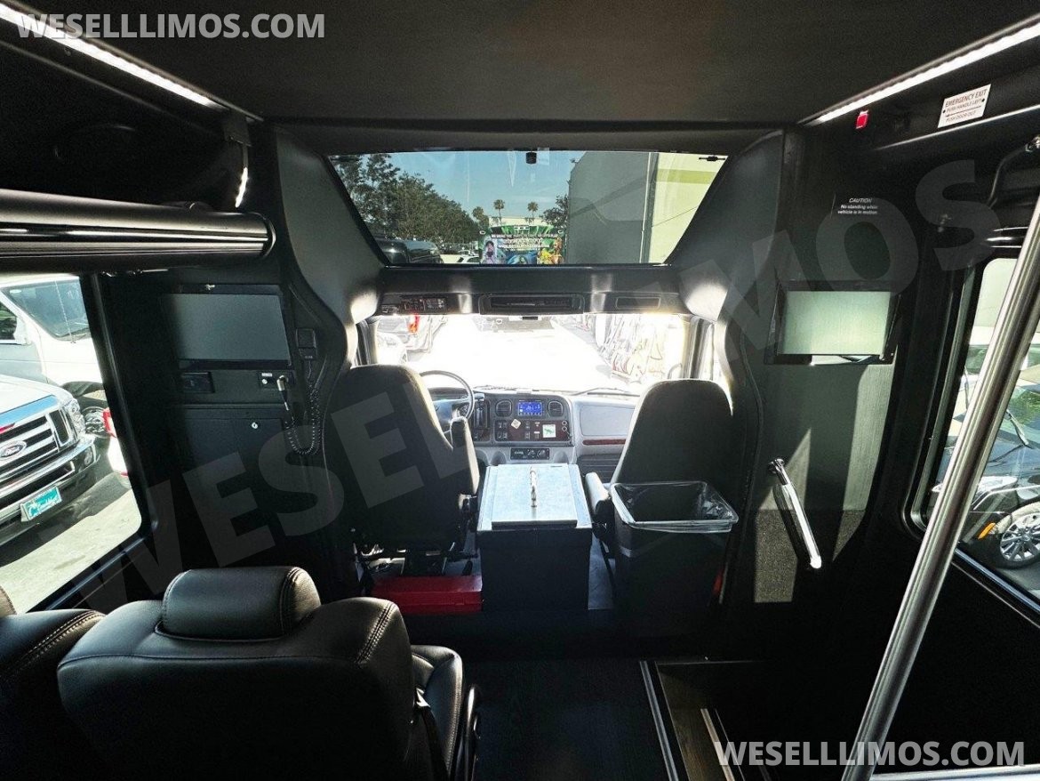 Executive Shuttle for Sale in CARSON, CA - Photo 12