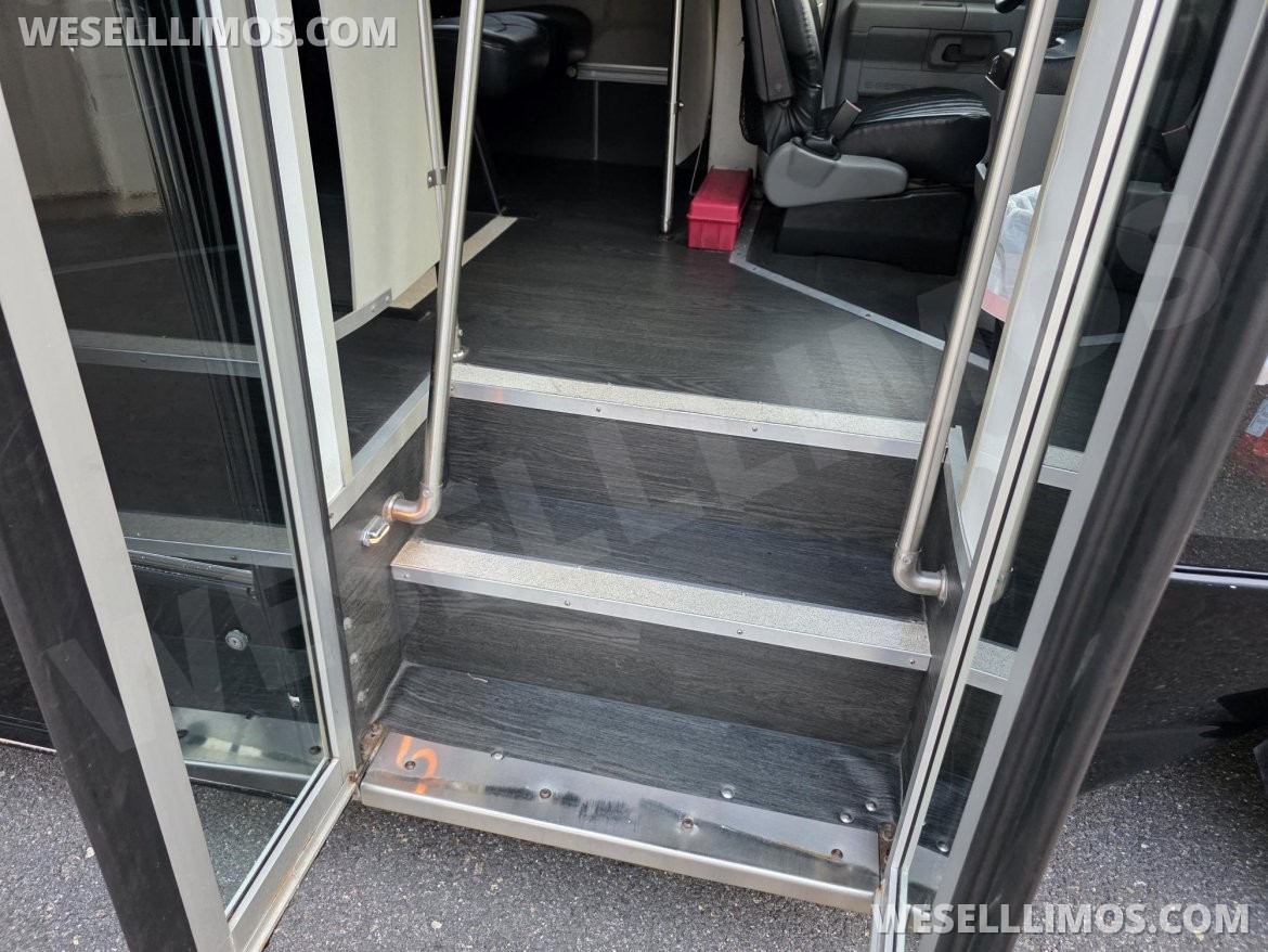 Shuttle Bus for Sale in Northumberland, PA - Photo 19