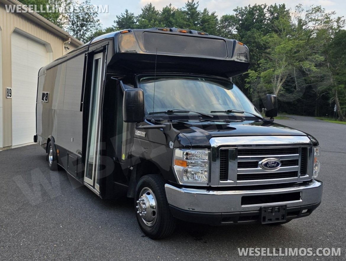 Shuttle Bus for Sale in Northumberland, PA - Photo 7