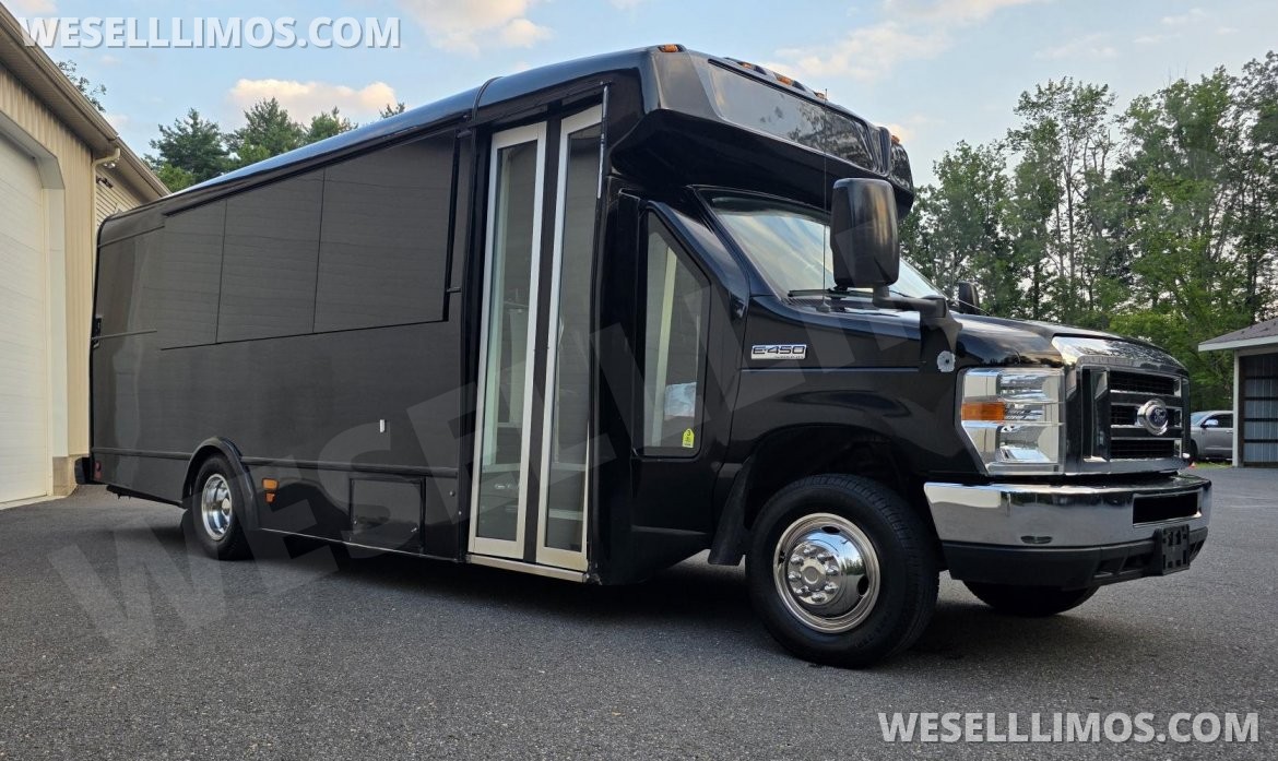 Shuttle Bus for Sale in Northumberland, PA - Photo 6