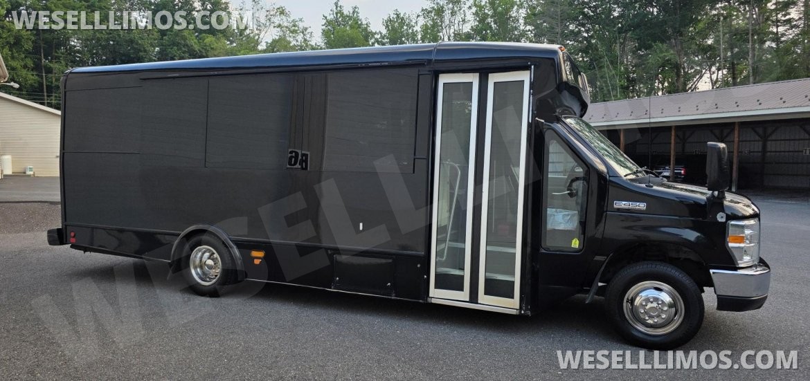 Shuttle Bus for Sale in Northumberland, PA - Photo 5