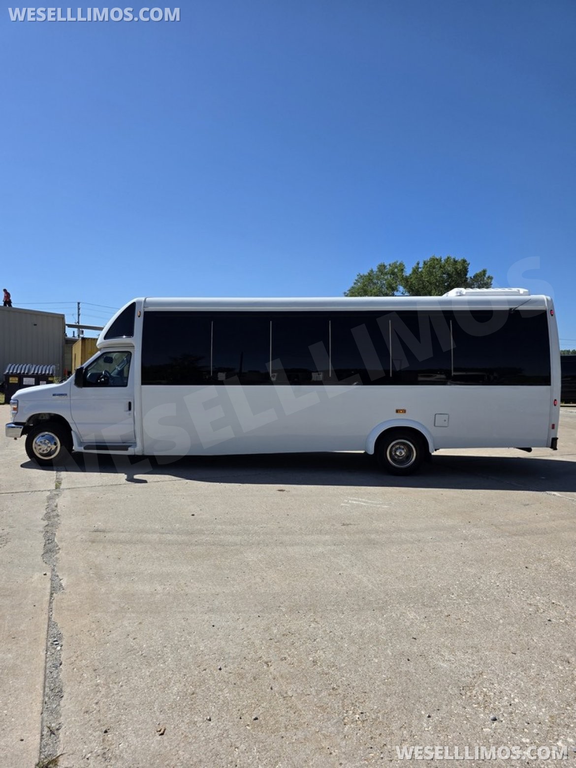 Limo Bus for Sale in Erie, PA - Photo 8