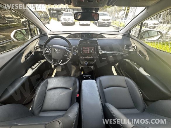 2022 Toyota Prius XLE Hybrid Sedan for Sale in CARSON, CA - Photo 2