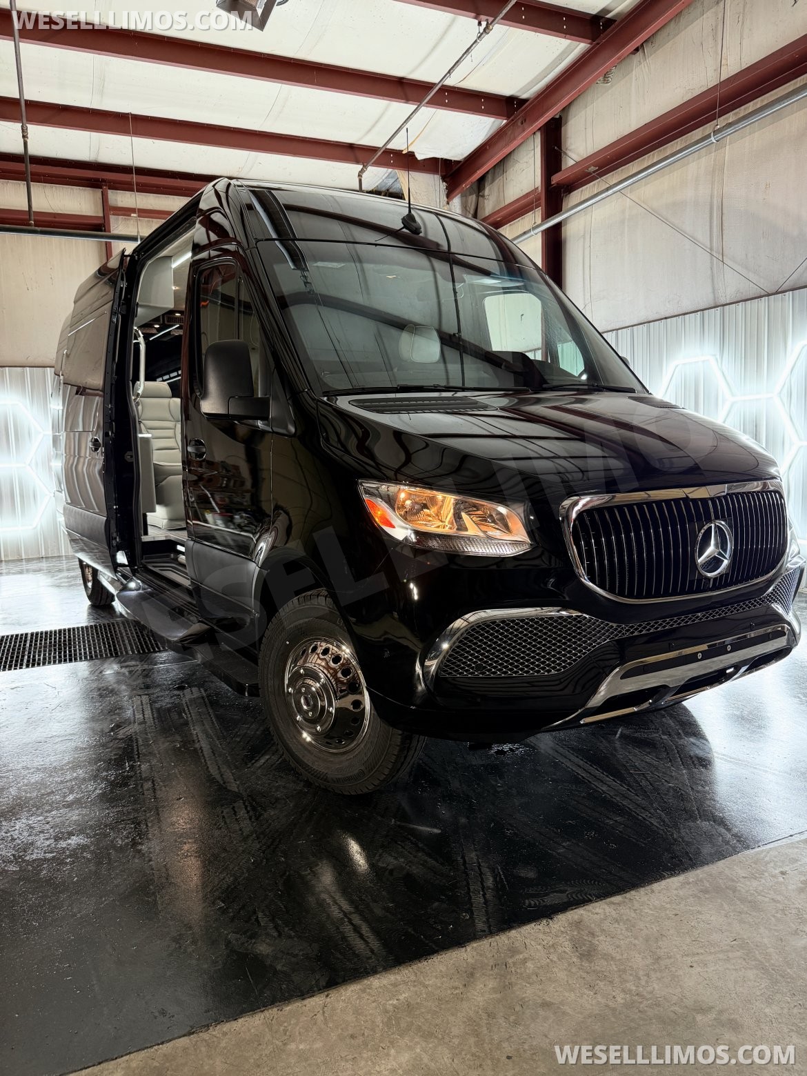 Sprinter for Sale in Springfield, MO - Main Photo