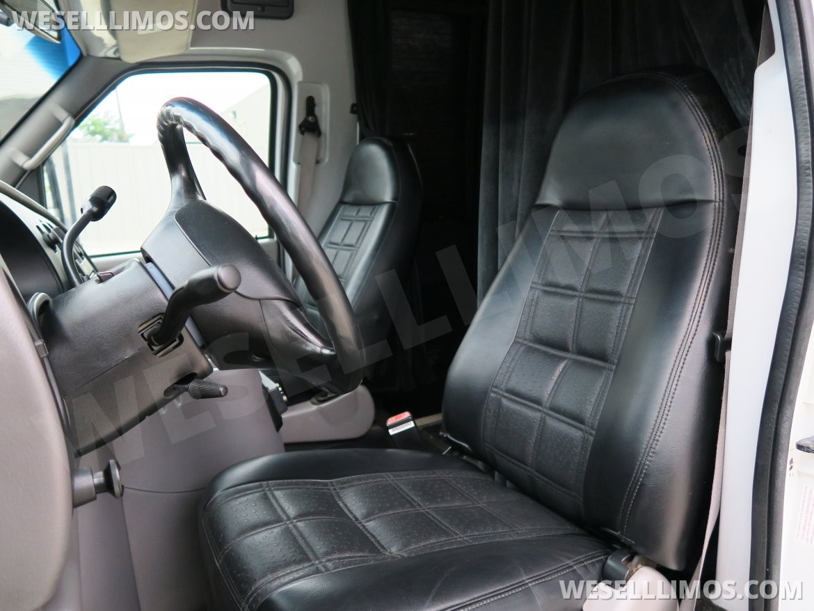 Limo Bus for Sale in Houston, TX - Photo 7