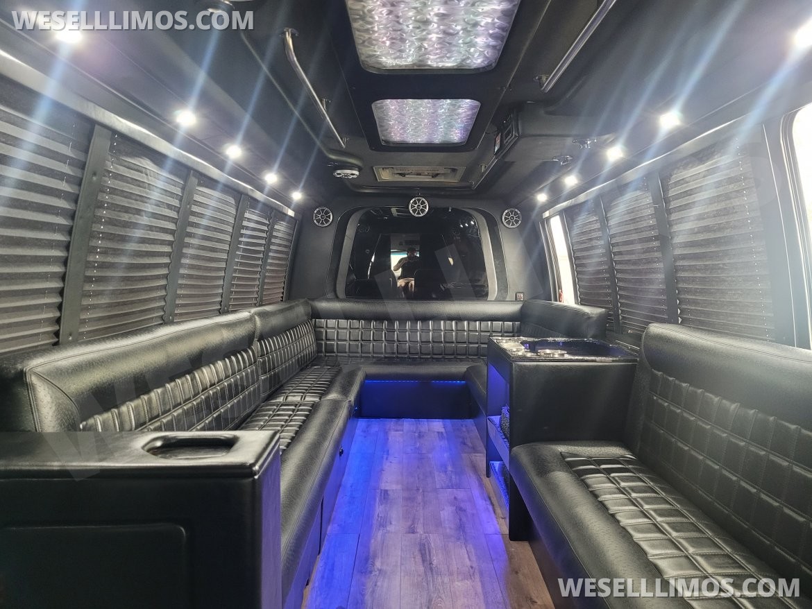 Limo Bus for Sale in Houston, TX - Photo 10
