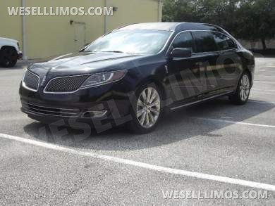 2014 Lincoln MKS Limousine - Only 4,838 Miles - Like New Mini-Limo - Limousine for Sale in St Marys, GA - Photo 2