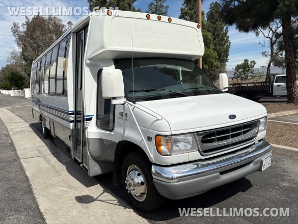 2000 Ford Terra Transit E450 Limo Bus for Sale in Santa Fe Springs, CA - Photo 2