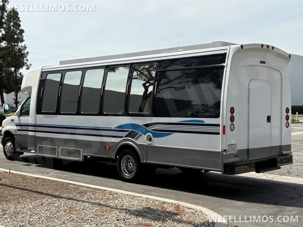Limo Bus for Sale in Santa Fe Springs, CA - Photo 14
